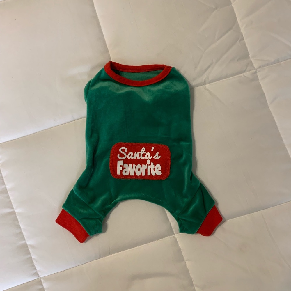 Pet Santa’s Favorite plush pet outfit